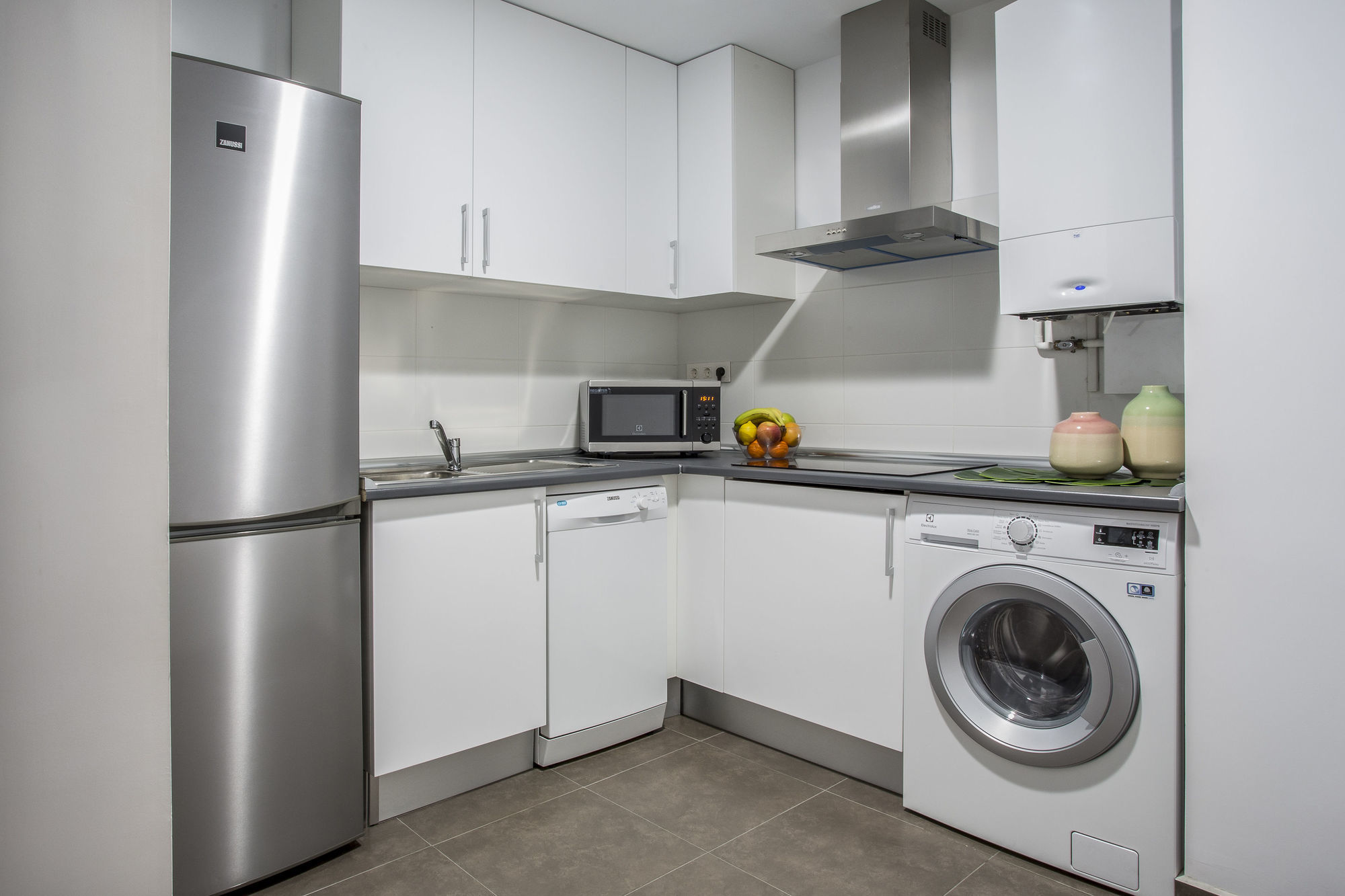 Slow Suites Luchana Мадрид Интериор снимка