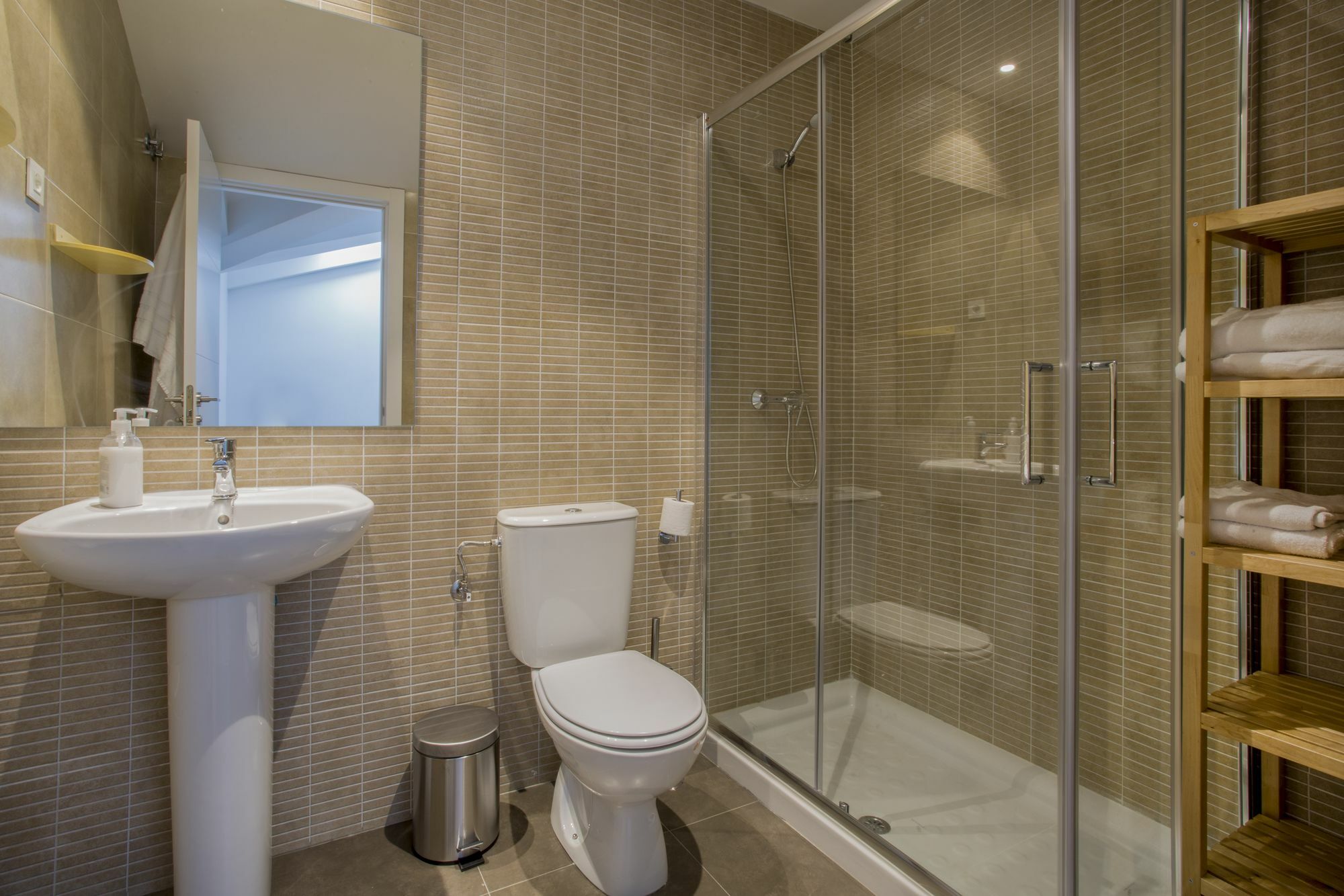 Slow Suites Luchana Мадрид Екстериор снимка
